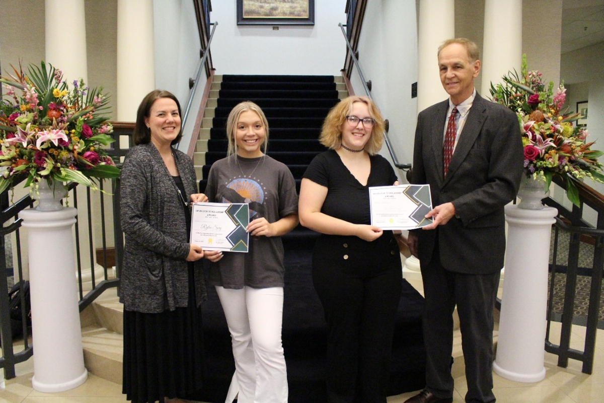 southwestern district labor council awards scholarships to marshall college students information